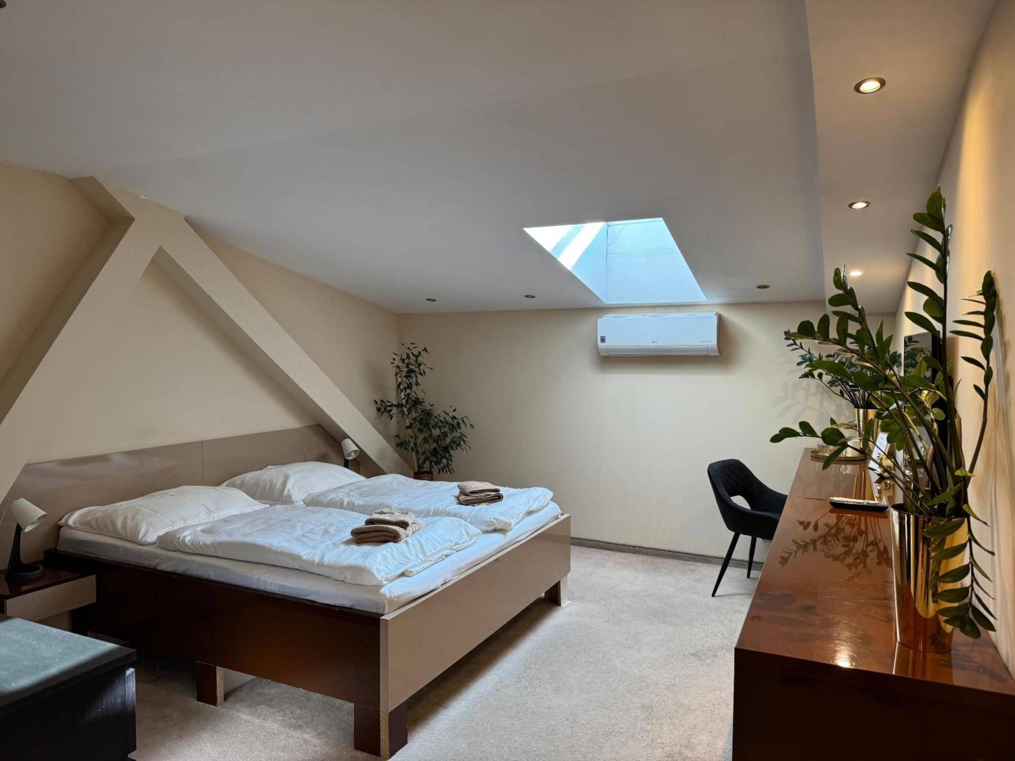 Hotel Zlate Кошице Экстерьер фото