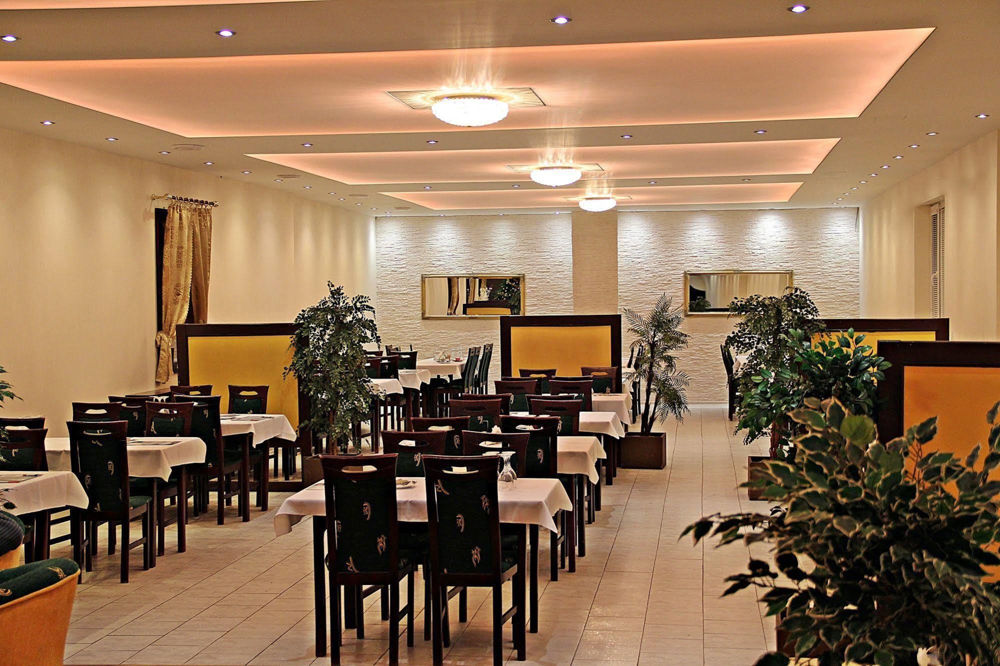 Hotel Zlate Кошице Экстерьер фото